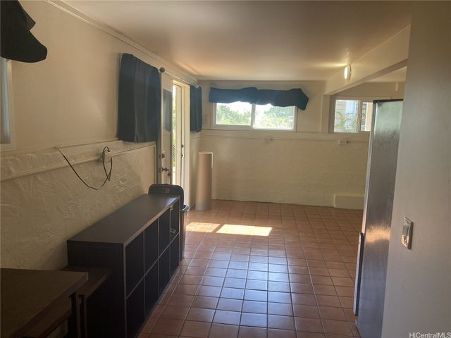 99-633 Aiea Heights Drive, Aiea, HI 96701