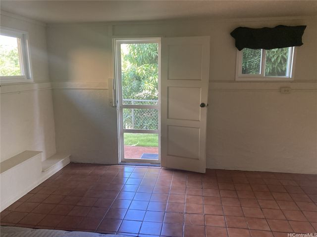 99-633 Aiea Heights Drive, Aiea, HI 96701