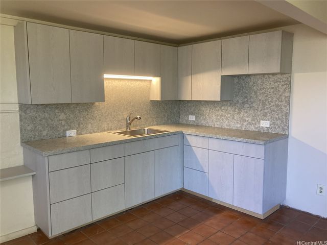 99-633 Aiea Heights Drive, Aiea, HI 96701