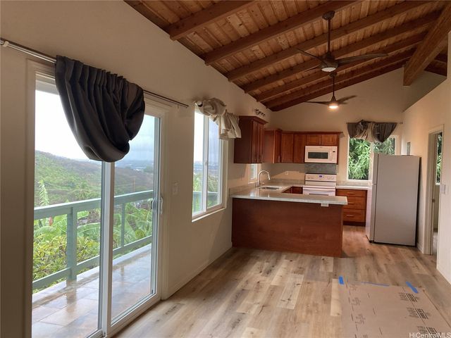 99-633 Aiea Heights Drive, Aiea, HI 96701