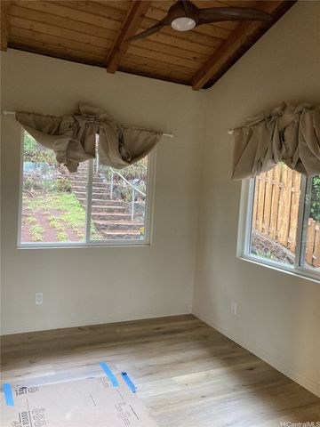 99-633 Aiea Heights Drive, Aiea, HI 96701