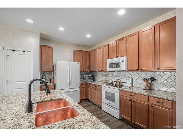 3146 Hawthorne Ln, Dacono, CO 80514