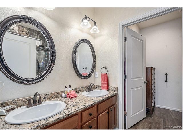 3146 Hawthorne Ln, Dacono, CO 80514