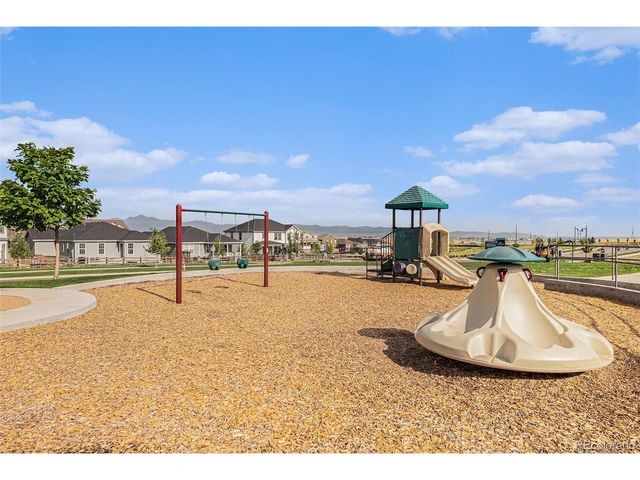 3146 Hawthorne Ln, Dacono, CO 80514