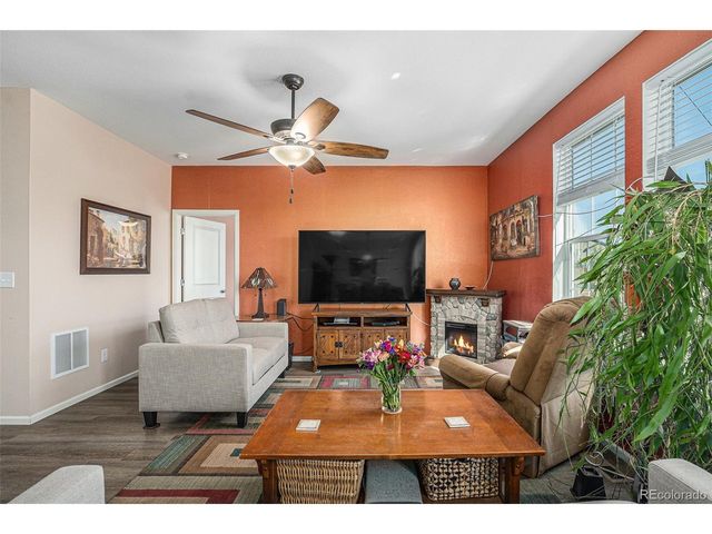 3146 Hawthorne Ln, Dacono, CO 80514