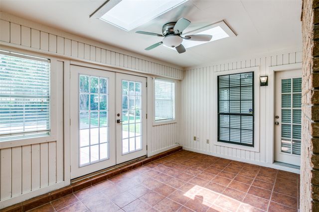 3107 Sweet Briar Street, Grapevine, TX 76051