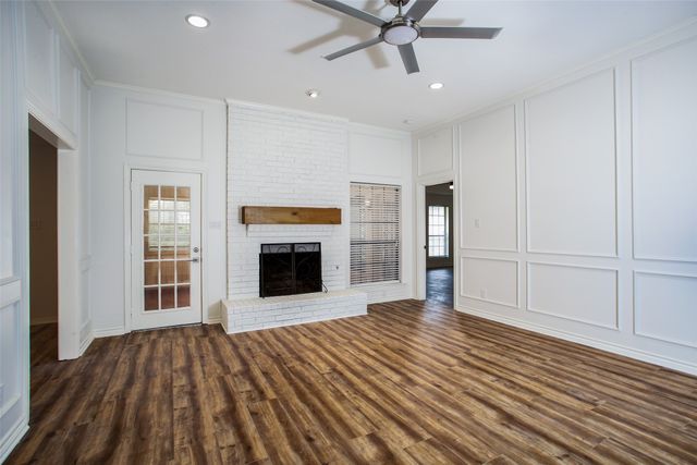 3107 Sweet Briar Street, Grapevine, TX 76051