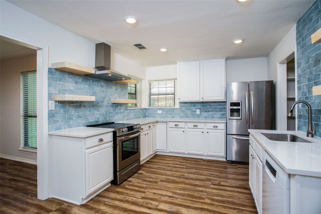 3107 Sweet Briar Street, Grapevine, TX 76051