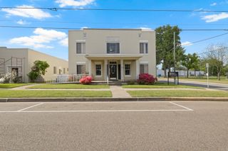 207 W 3rd Street, Mt Pleasant, TX 75455