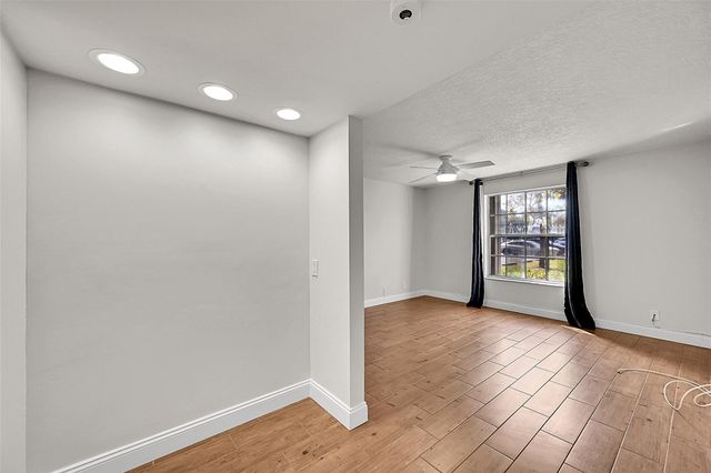 428 NW 70th Avenue 140, Plantation, FL 33317