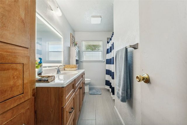 1004 Dominik Drive, College Station, TX 77840
