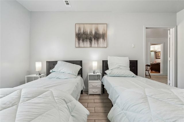 1004 Dominik Drive, College Station, TX 77840