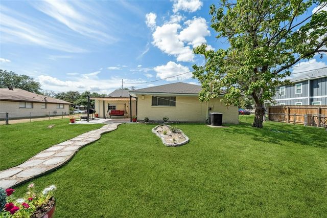 1004 Dominik Drive, College Station, TX 77840