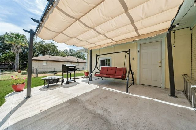 1004 Dominik Drive, College Station, TX 77840