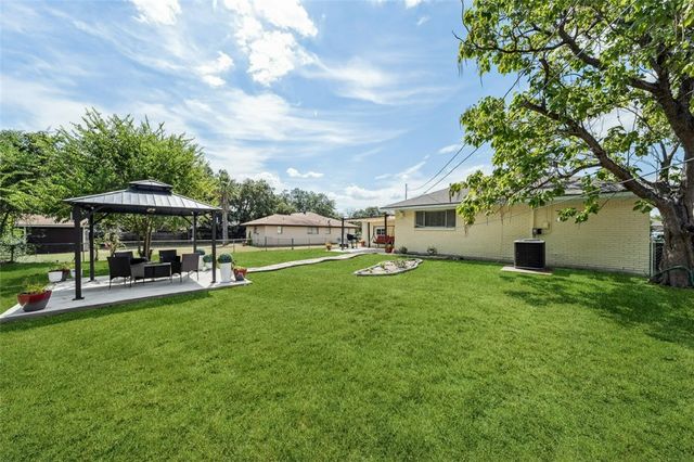 1004 Dominik Drive, College Station, TX 77840
