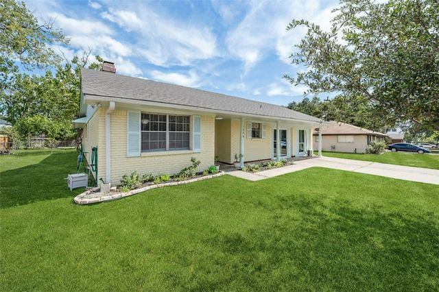 1004 Dominik Drive, College Station, TX 77840