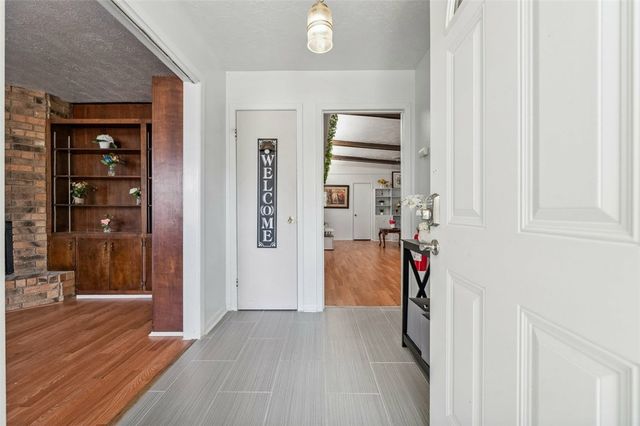 1004 Dominik Drive, College Station, TX 77840