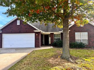 10304 E 98th Street North N, Owasso, OK 74055