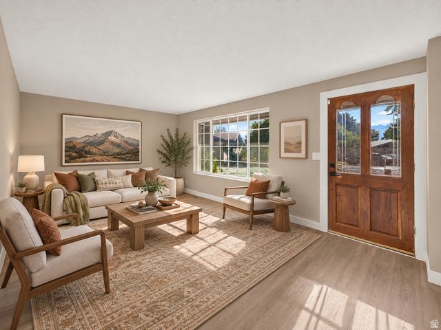 7472 S SILVER CIR, West Jordan, UT 84084