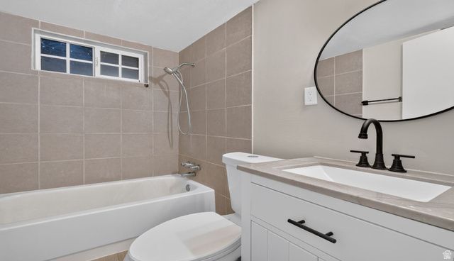 7472 S SILVER CIR, West Jordan, UT 84084
