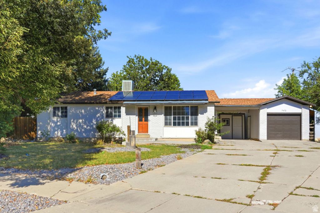 7472 S SILVER CIR, West Jordan, UT 84084 — exterior
