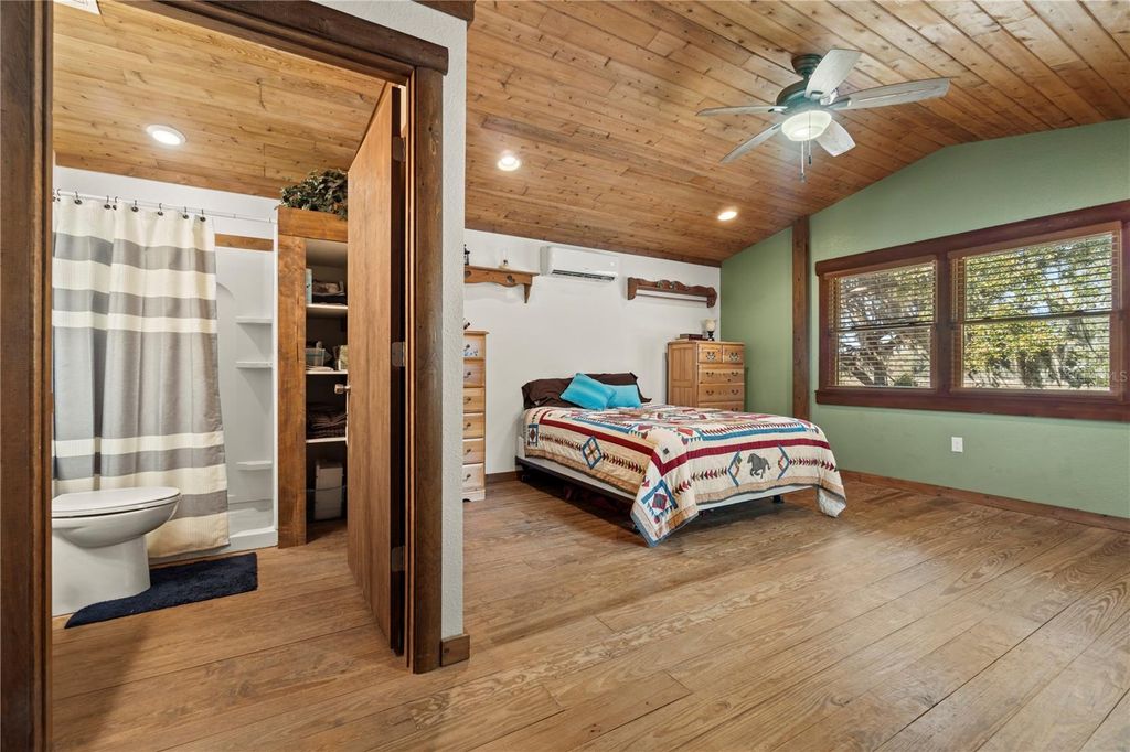 Image 36 of property listing at 4292 SW 73 TRAIL, Bushnell, FL 33513