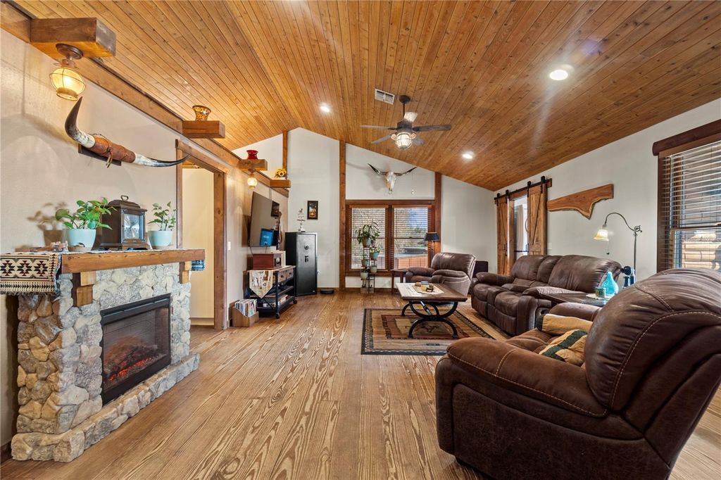 Image 9 of property listing at 4292 SW 73 TRAIL, Bushnell, FL 33513