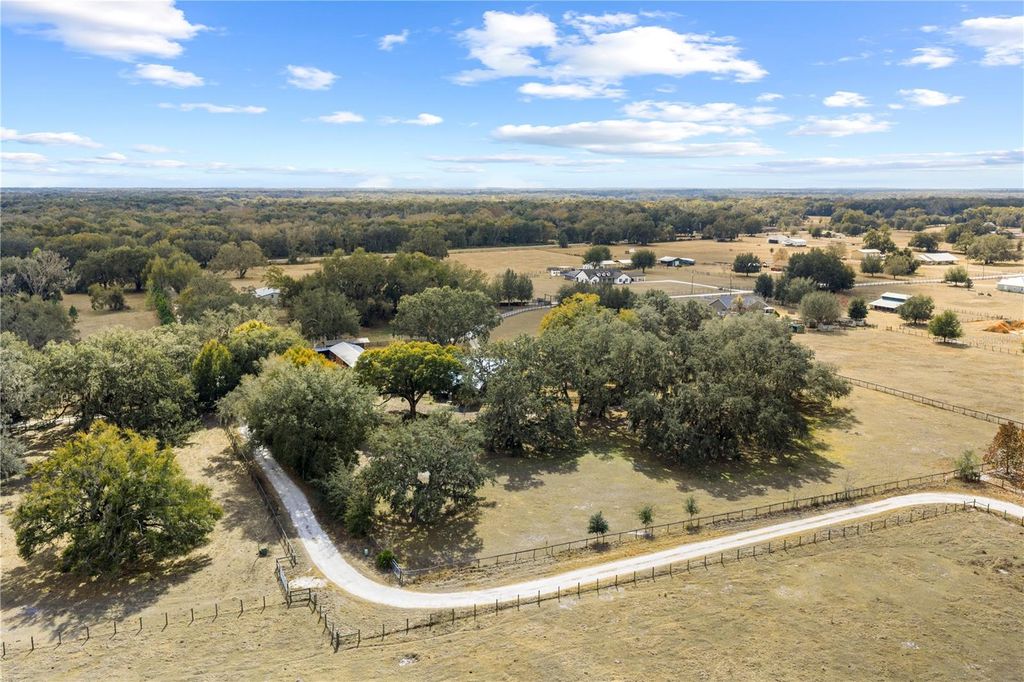 Image 83 of property listing at 4292 SW 73 TRAIL, Bushnell, FL 33513