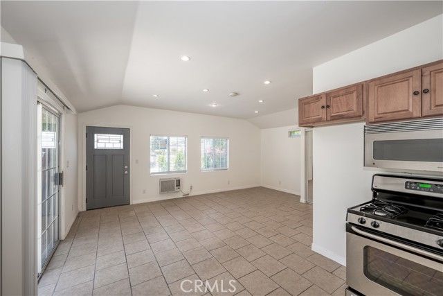 6633 Radford, North Hollywood (los Angeles), CA 91606