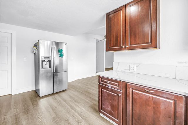 110 NE MONROE CIRCLE N, St Petersburg, FL 33702