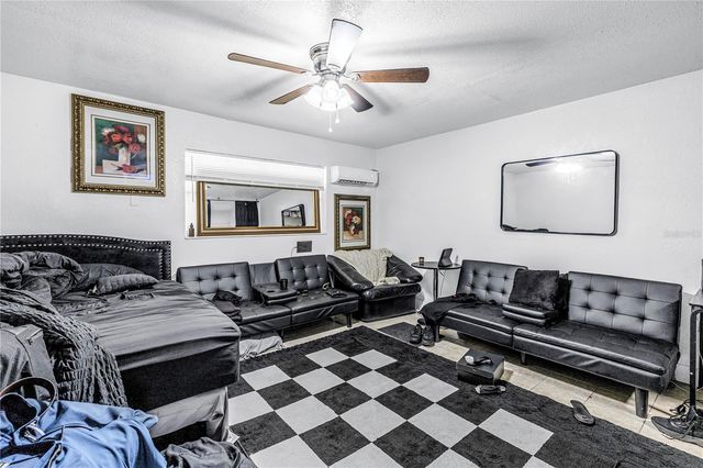 110 NE MONROE CIRCLE N, St Petersburg, FL 33702