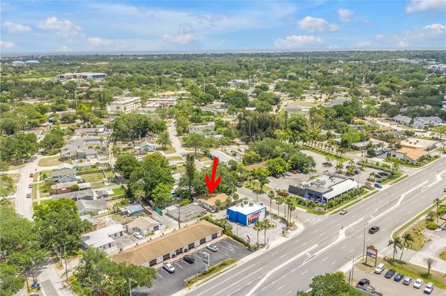 110 NE MONROE CIRCLE N, St Petersburg, FL 33702