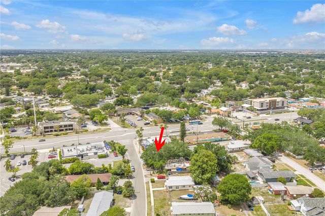 110 NE MONROE CIRCLE N, St Petersburg, FL 33702