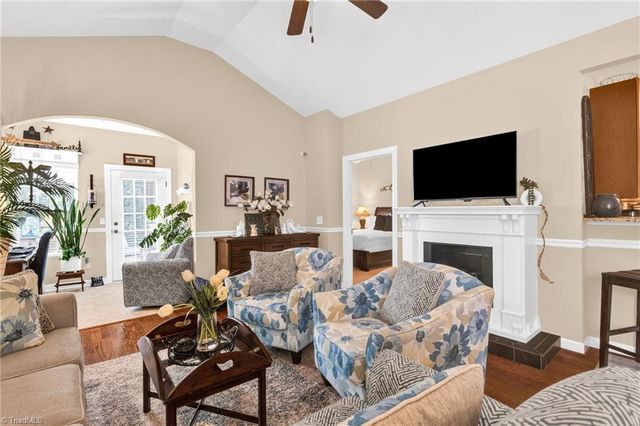 1602 Preston Woods Drive, Winston-salem, NC 27127