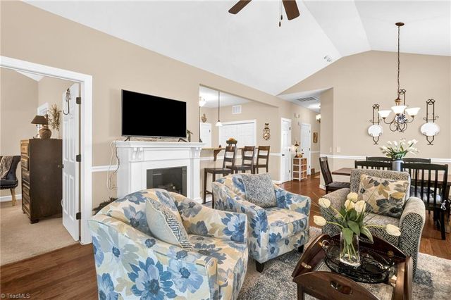 1602 Preston Woods Drive, Winston-salem, NC 27127