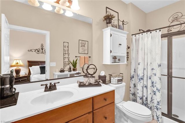 1602 Preston Woods Drive, Winston-salem, NC 27127