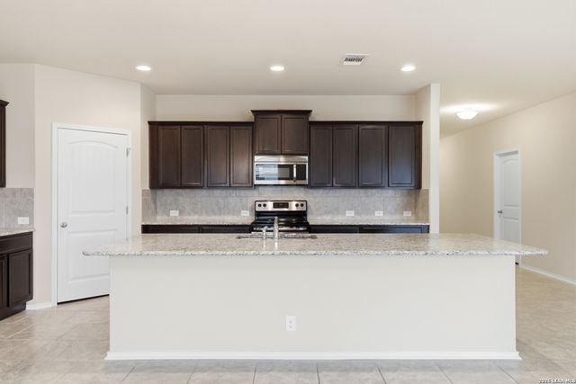 105 Blaze Moon, Cibolo, TX 78108