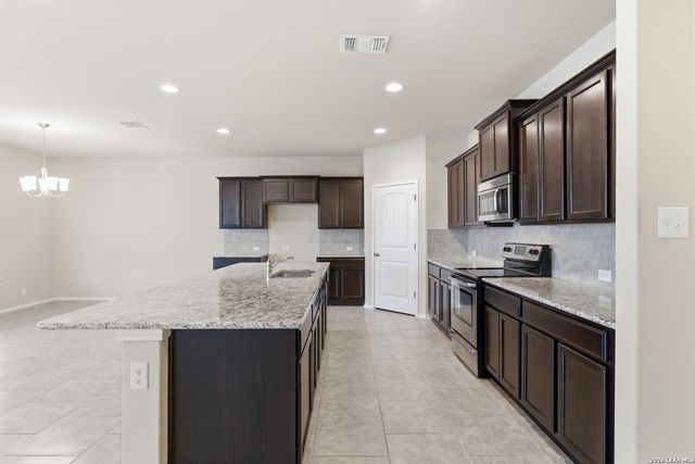 105 Blaze Moon, Cibolo, TX 78108