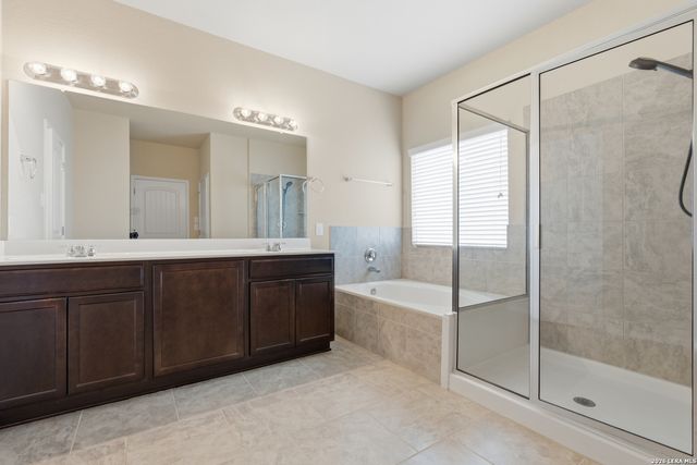 105 Blaze Moon, Cibolo, TX 78108