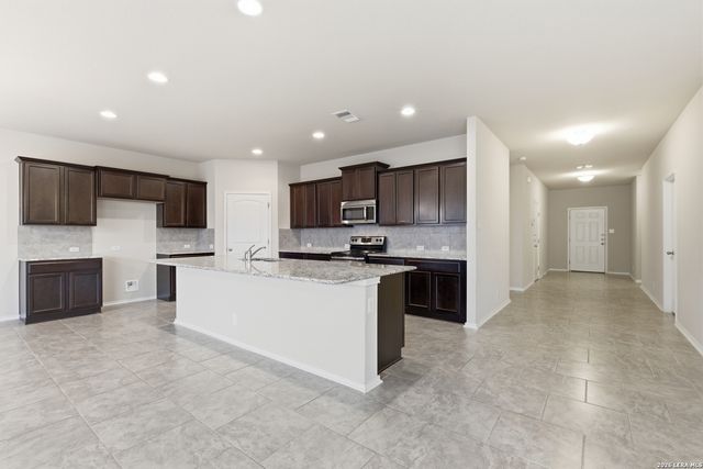 105 Blaze Moon, Cibolo, TX 78108