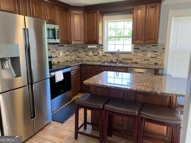 213 WYNFIELD Way, Auburn, GA 30011