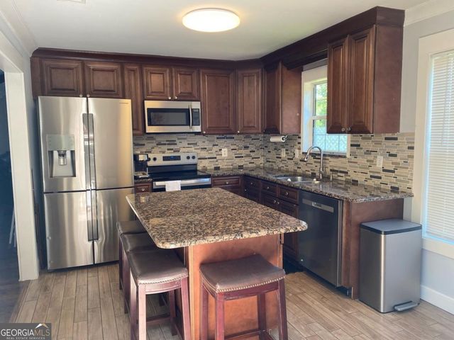 213 WYNFIELD Way, Auburn, GA 30011