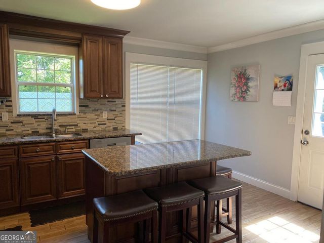 213 WYNFIELD Way, Auburn, GA 30011