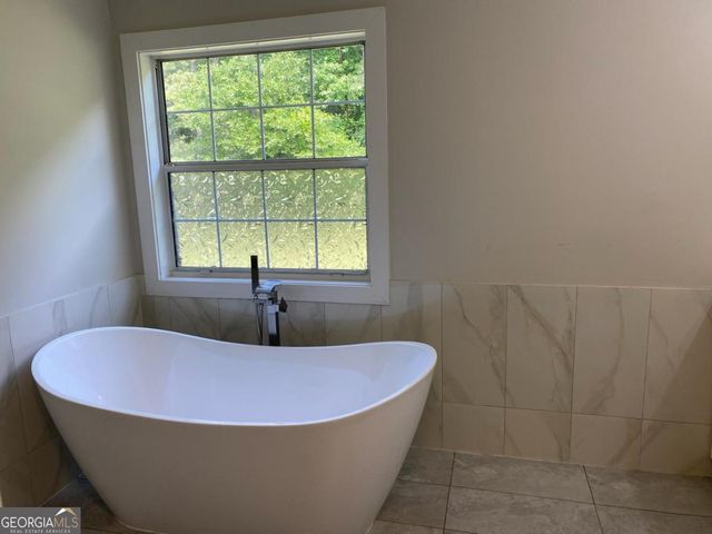 213 WYNFIELD Way, Auburn, GA 30011