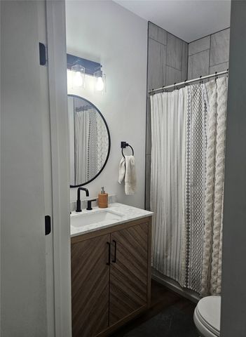 704 Avenue J, Brownwood, TX 76801