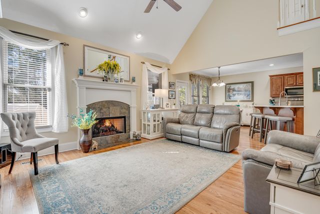 3187 Stepping Rock Drive, Apison, TN 37302