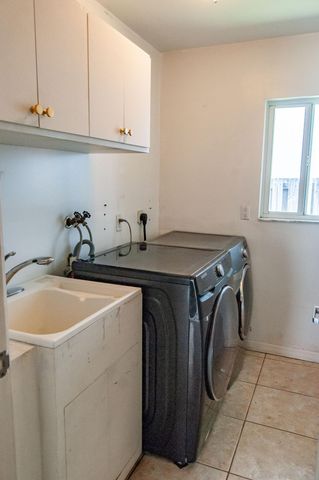114 NE 16TH Terrace, Fort Lauderdale, FL 33301
