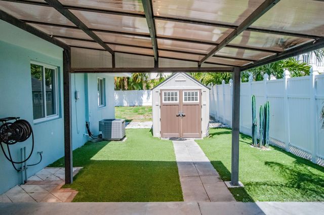 114 NE 16TH Terrace, Fort Lauderdale, FL 33301