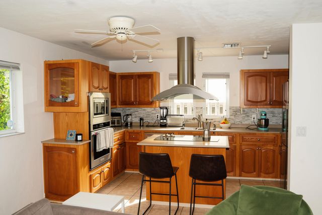 114 NE 16TH Terrace, Fort Lauderdale, FL 33301