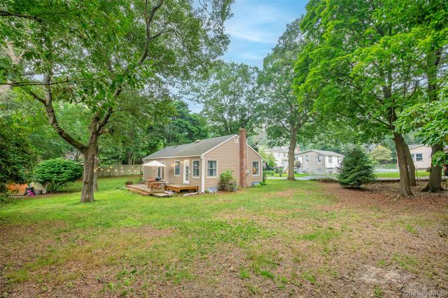 27 Glen Drive, Sound Beach, NY 11789